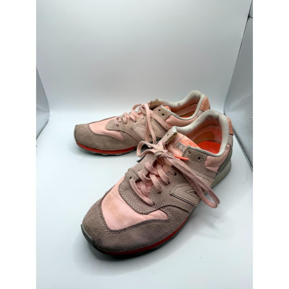 New Balance 696 WL696STG Womens 7.5 B Sneaker Pink Mist Suede Lace Up Shoes